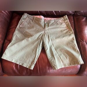 Abercrombie & Fitch women’s 8 Bermuda shorts